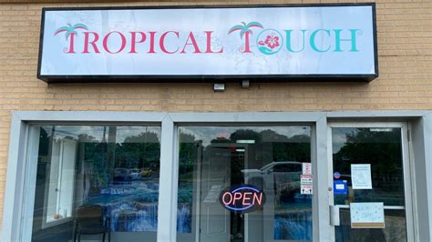 Tropical touch lansing